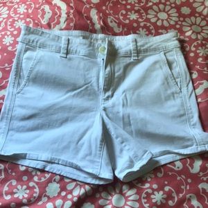 American Eagle size 10 midi short white